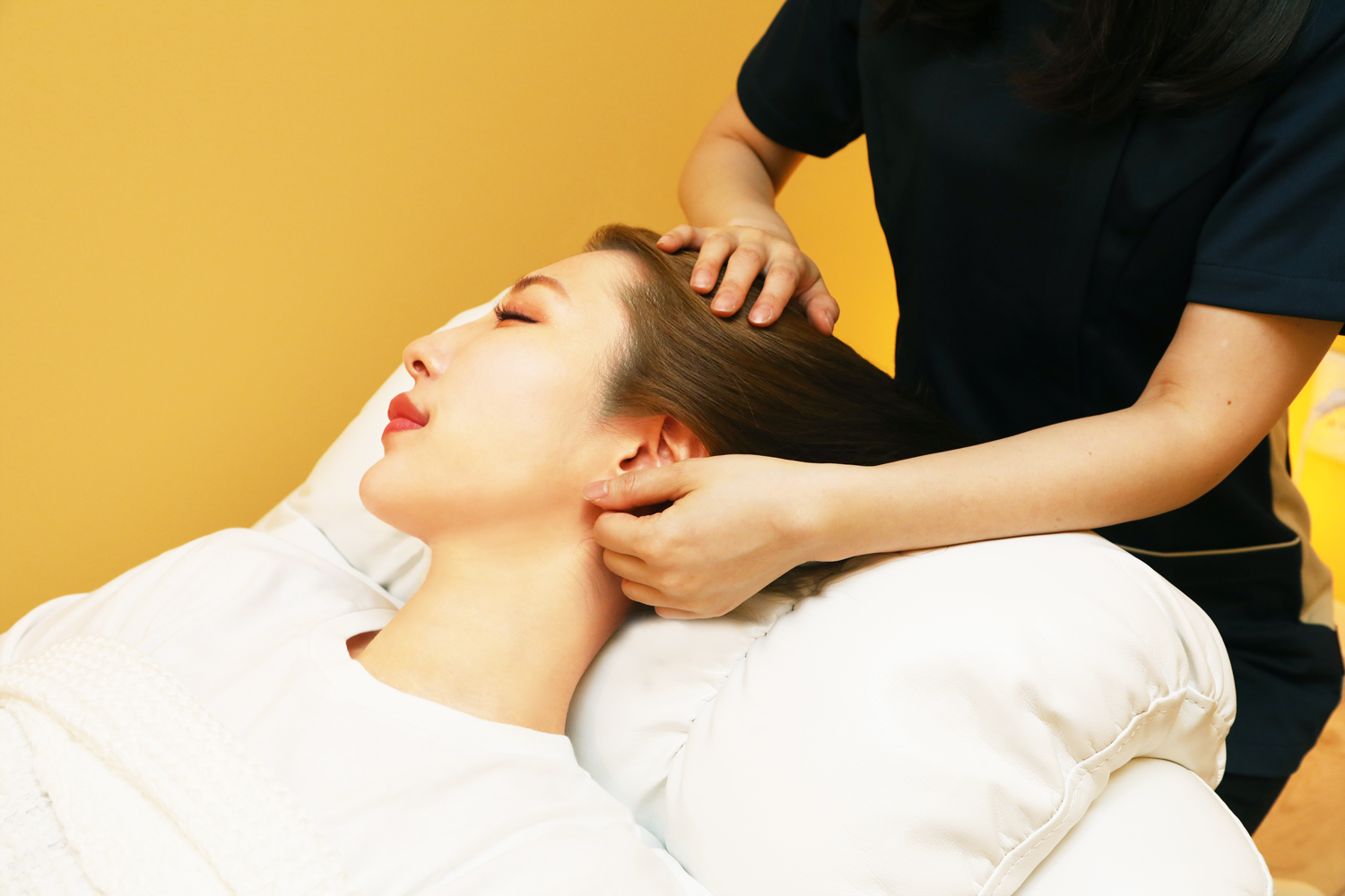 HEAD EAR SPA